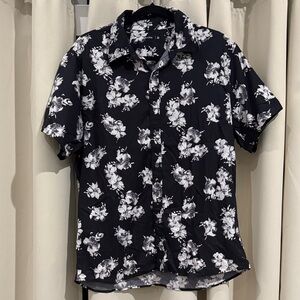 Abercrombie and Fitch Floral Black and White Men's Shirt Size L Preloved